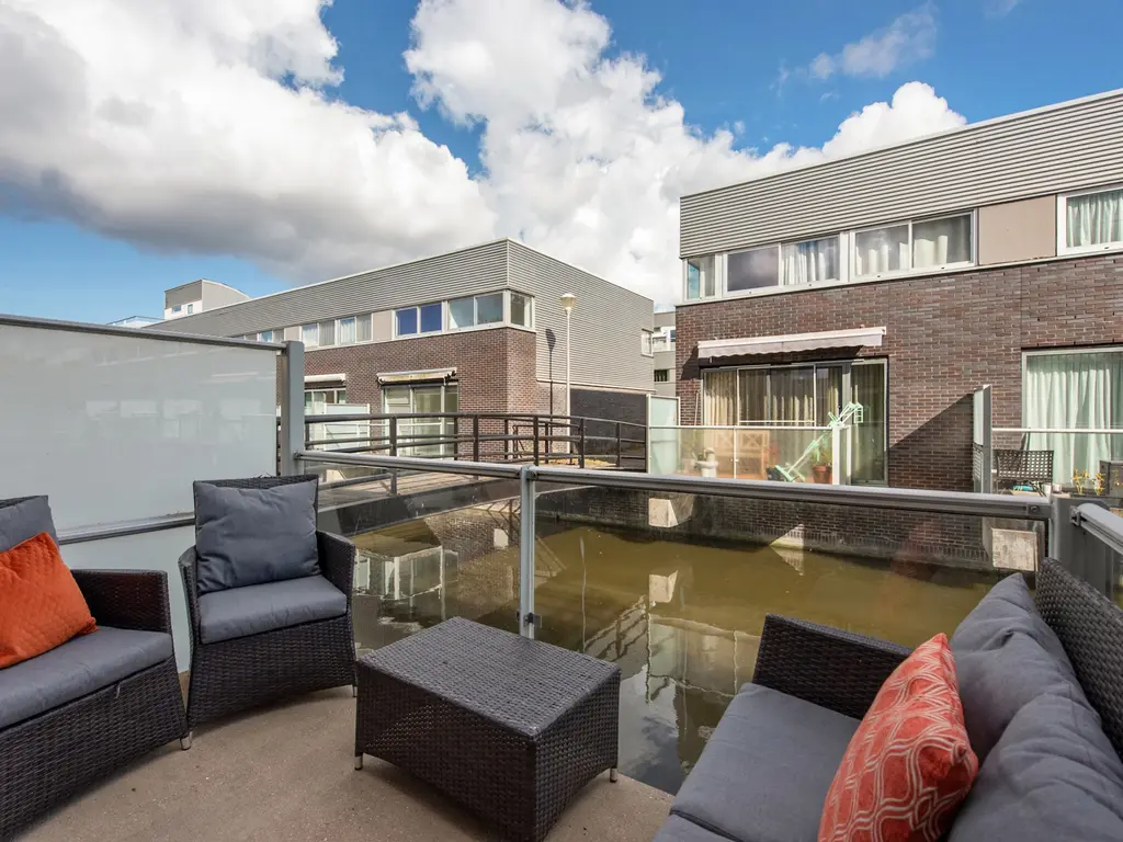 Mieogvaart 25, 'S-GRAVENHAGE