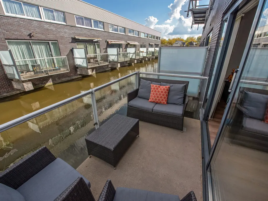Mieogvaart 25, 'S-GRAVENHAGE