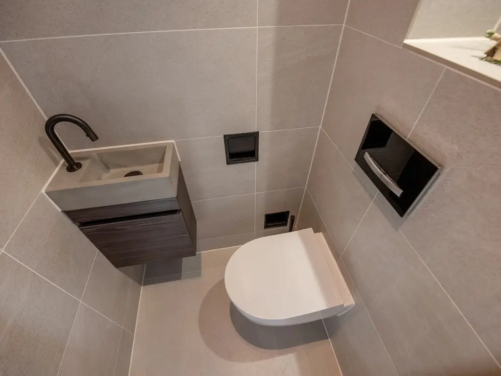 Oosteinde 72B, 'S-GRAVENHAGE