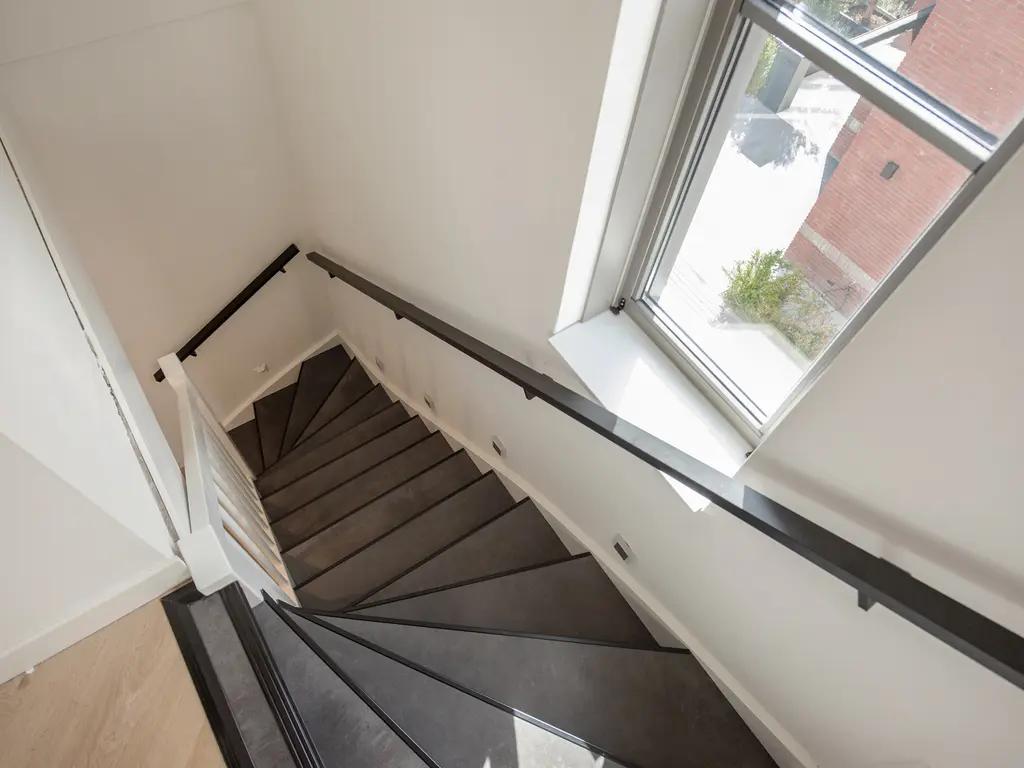 Oosteinde 72B, 'S-GRAVENHAGE