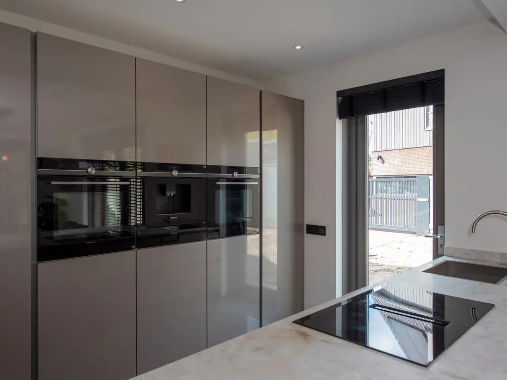 Oosteinde 72B, 'S-GRAVENHAGE