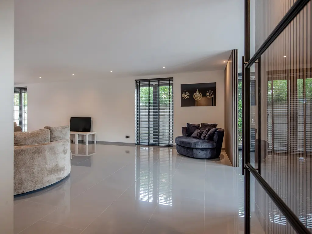 Oosteinde 72B, 'S-GRAVENHAGE