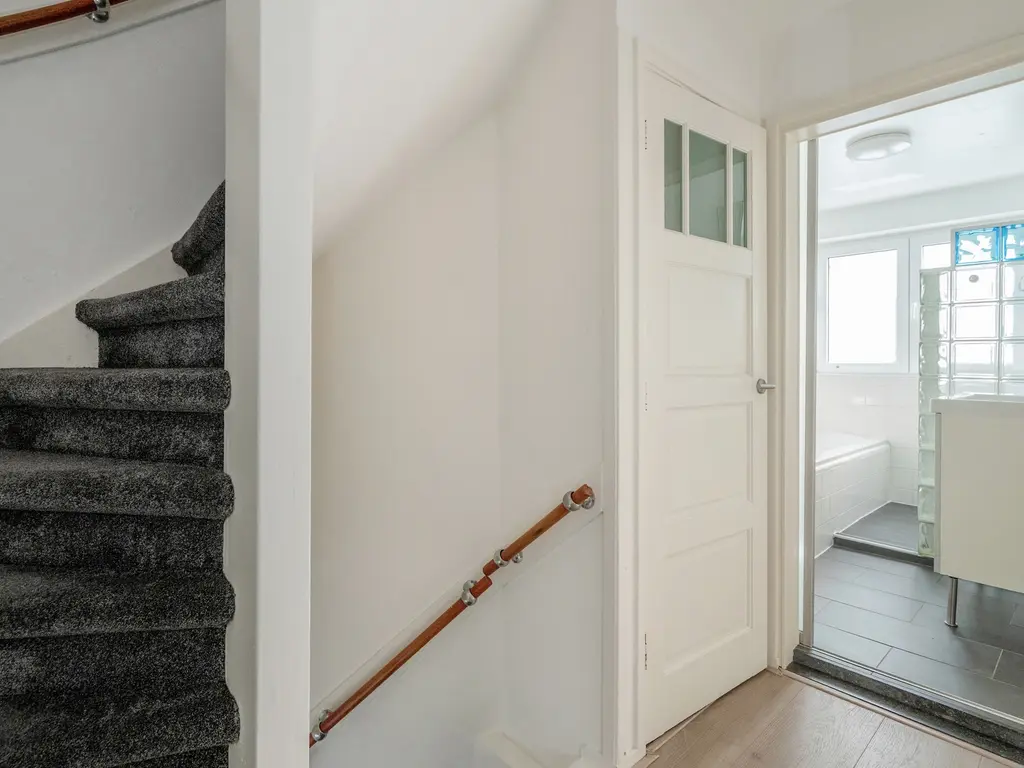 Nicolaas Beetslaan 30, VOORBURG