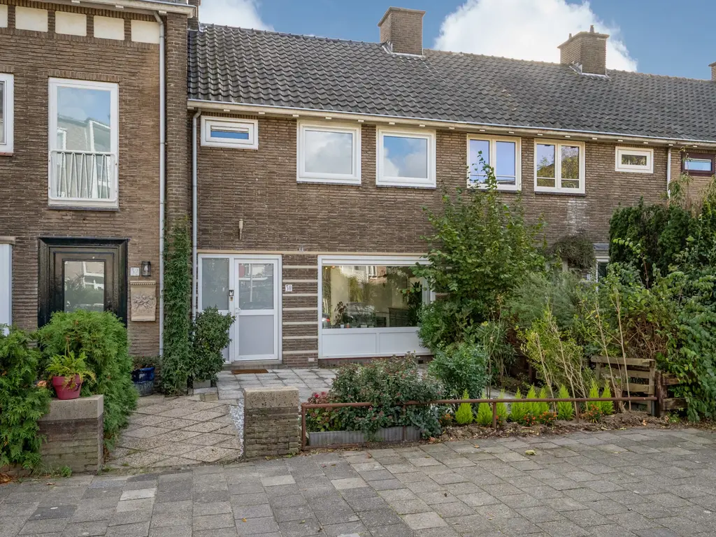 Nicolaas Beetslaan 30, VOORBURG