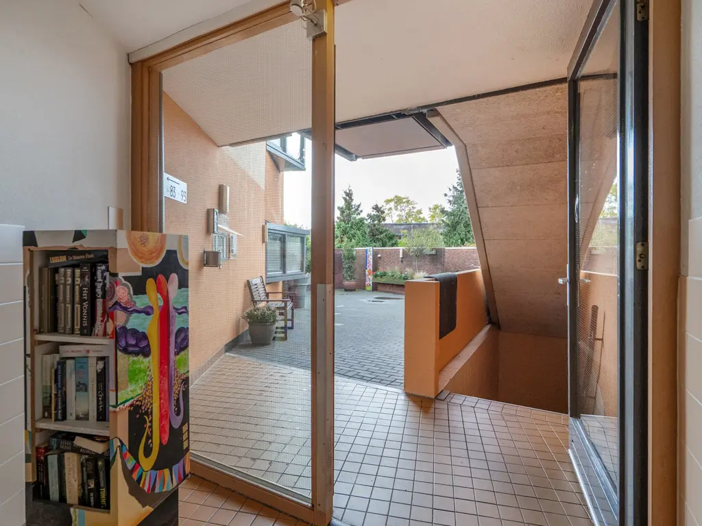 Praagsingel 97, 'S-GRAVENHAGE