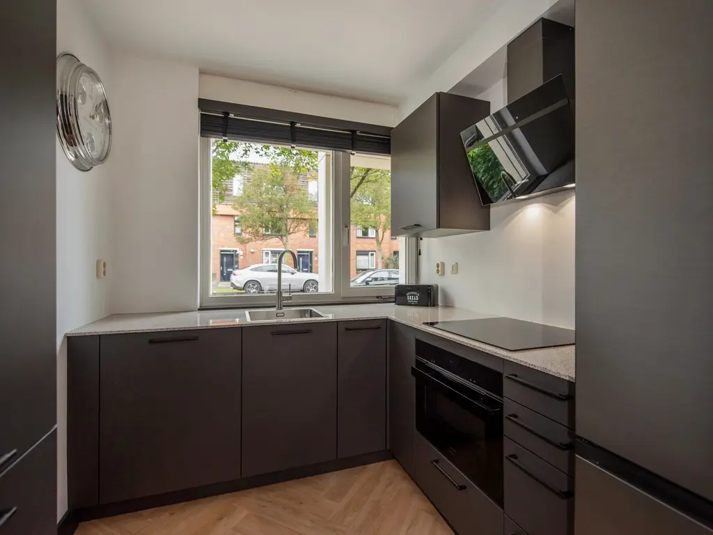 Douglaslaan 10, 'S-GRAVENHAGE