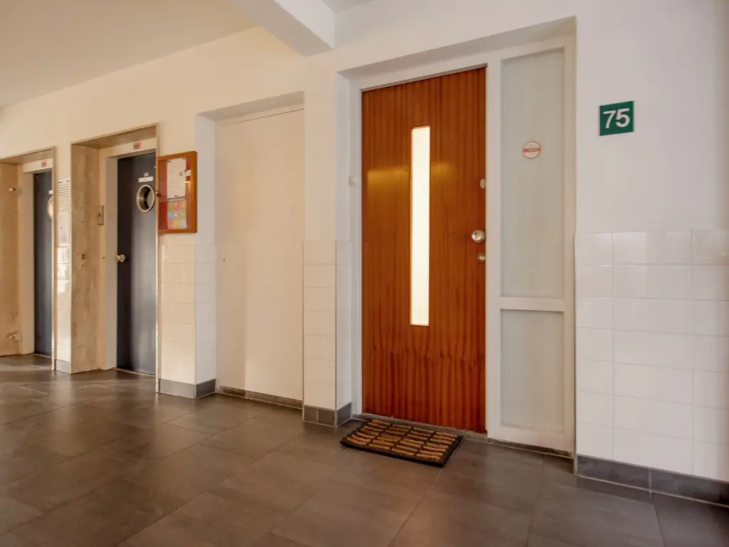 Denenburg 75, 'S-GRAVENHAGE