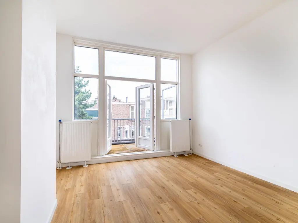 Valkenboslaan 247, 'S-GRAVENHAGE