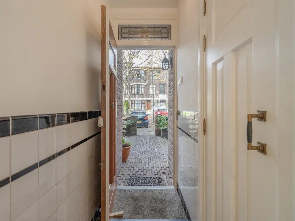 Caan van Necklaan 100, RIJSWIJK