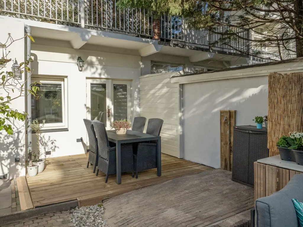 Caan van Necklaan 100, RIJSWIJK