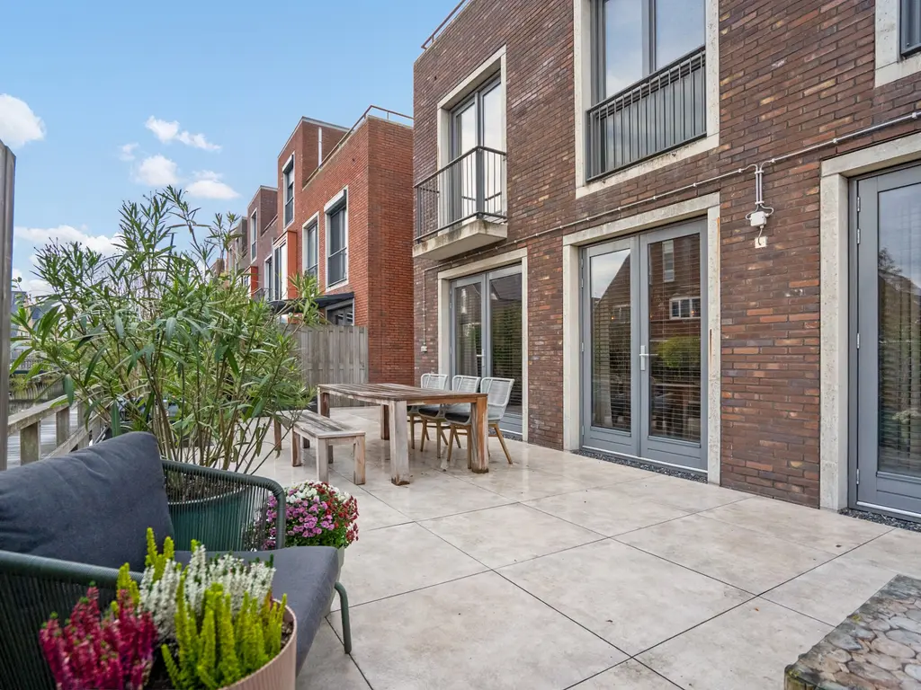 Friendshipring 118, NOOTDORP