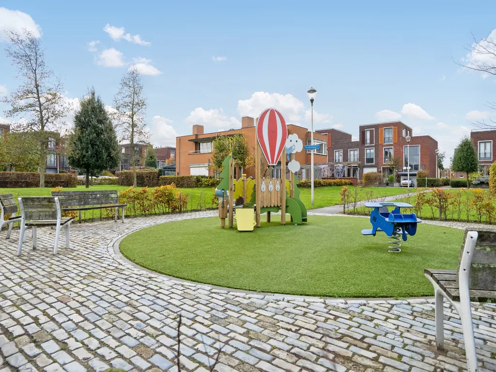 Friendshipring 118, NOOTDORP