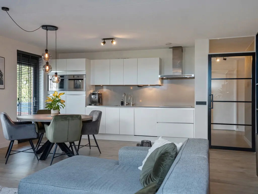 Cypergras 117, 'S-GRAVENHAGE