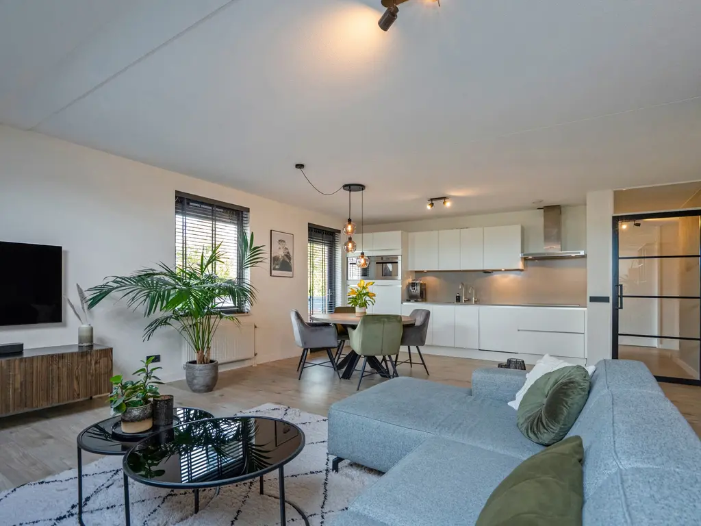 Cypergras 117, 'S-GRAVENHAGE