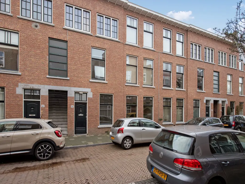 Esdoornstraat 60, 'S-GRAVENHAGE