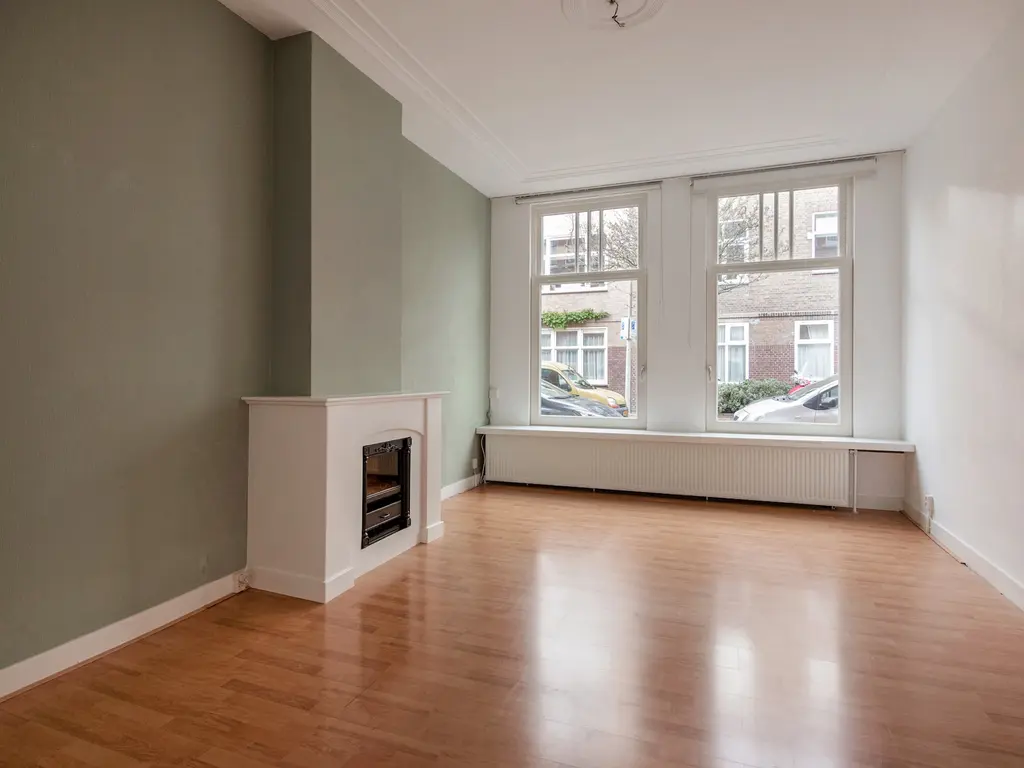 Esdoornstraat 60, 'S-GRAVENHAGE