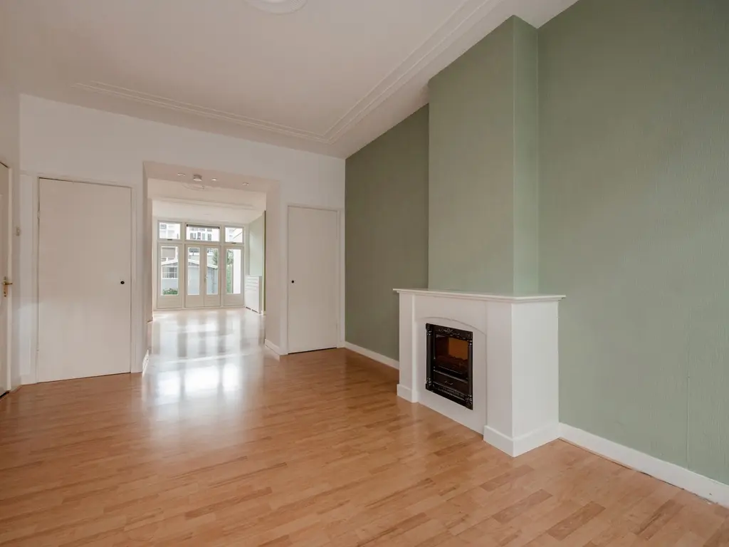 Esdoornstraat 60, 'S-GRAVENHAGE