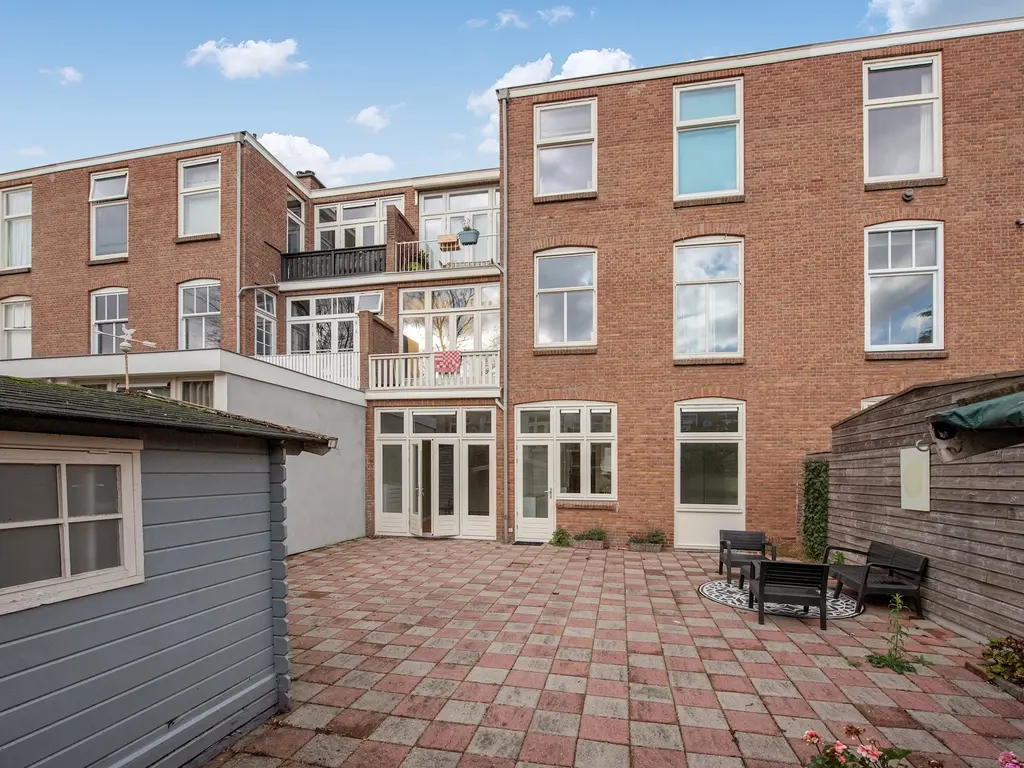 Esdoornstraat 60, 'S-GRAVENHAGE