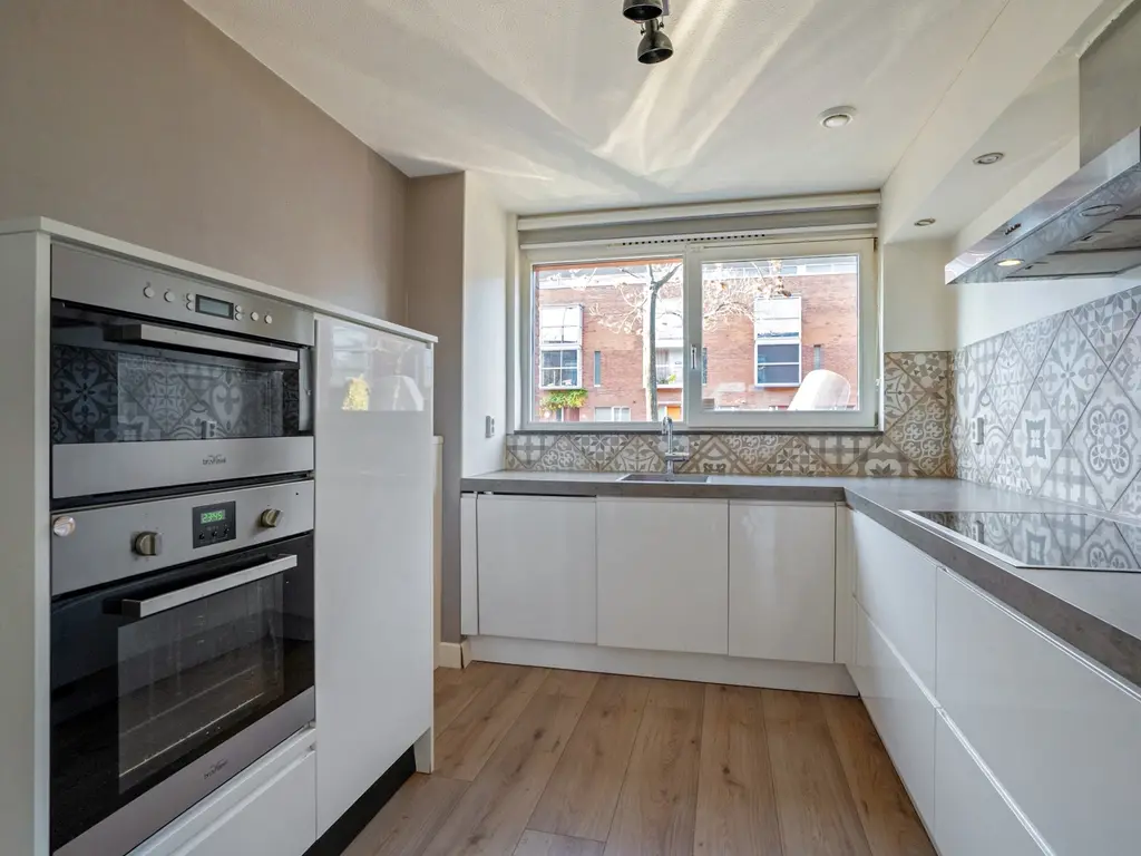 Plesmanlaan 96, 'S-GRAVENHAGE