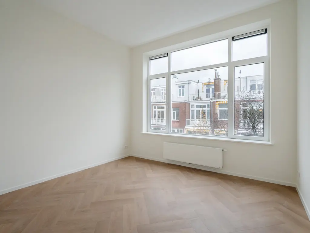 Ten Hovestraat 47A, 'S-GRAVENHAGE