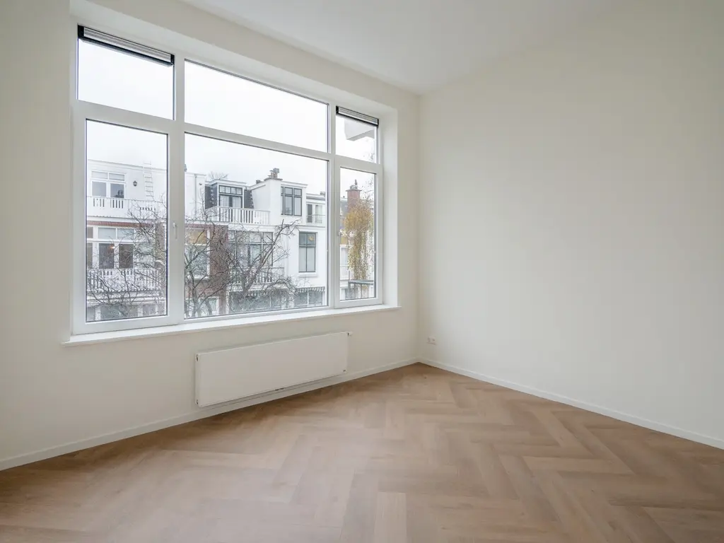 Ten Hovestraat 47A, 'S-GRAVENHAGE