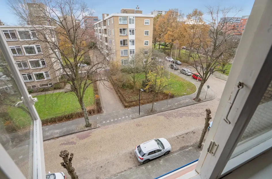 J.H.A. Schaperlaan 36