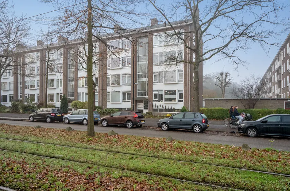 Burgemeester Elsenlaan 18