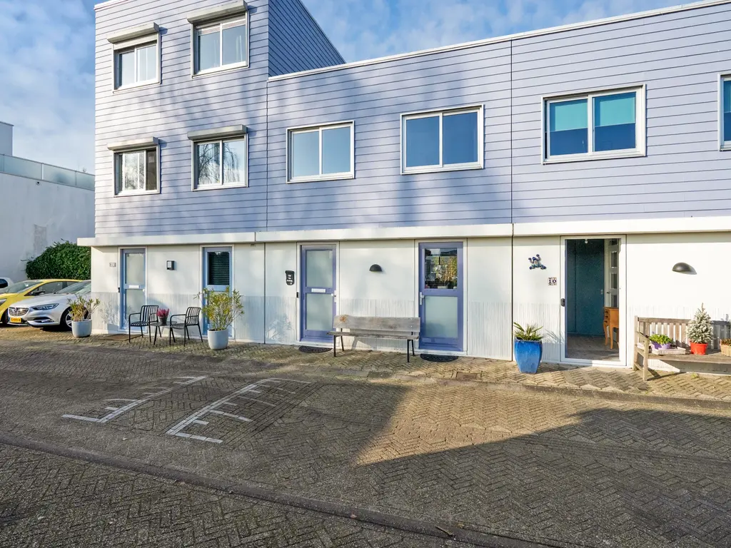 De Voswater 12, 'S-GRAVENHAGE