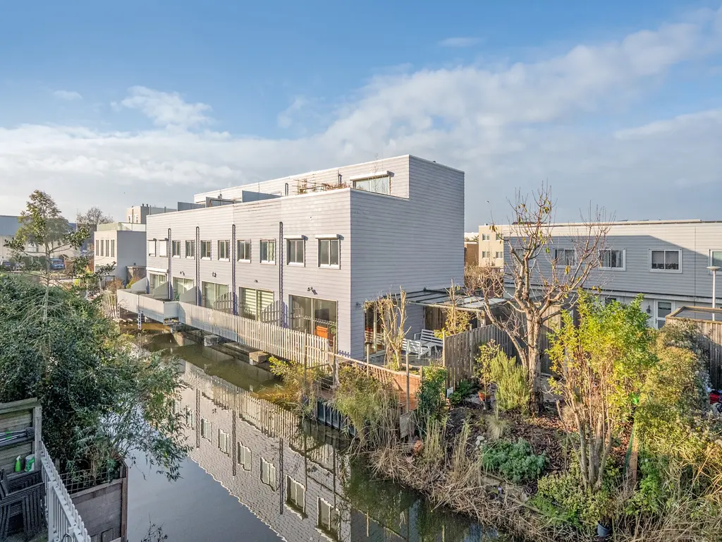 De Voswater 12, 'S-GRAVENHAGE