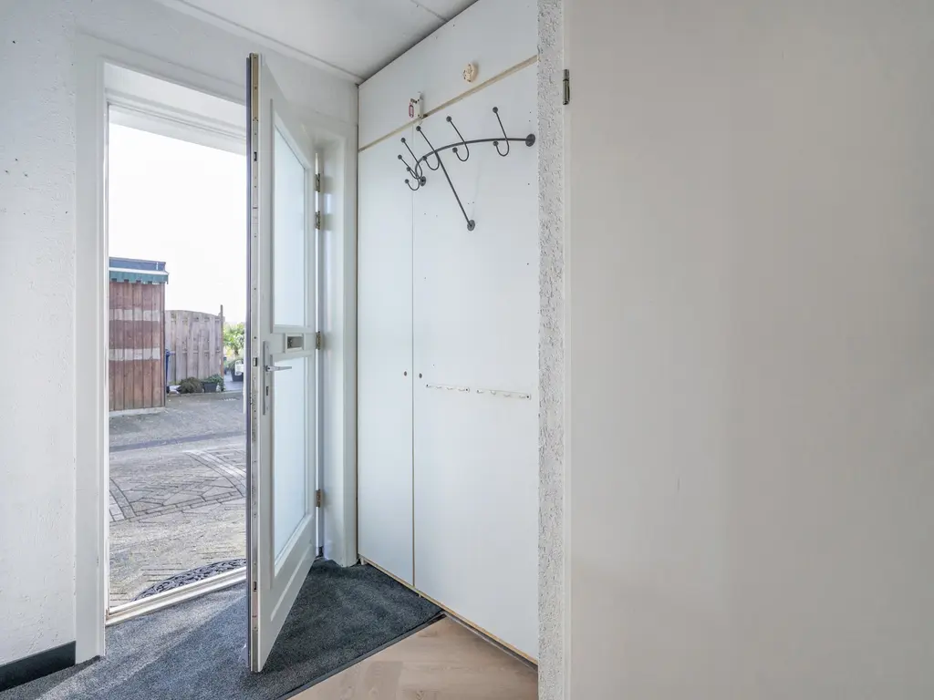 De Voswater 12, 'S-GRAVENHAGE