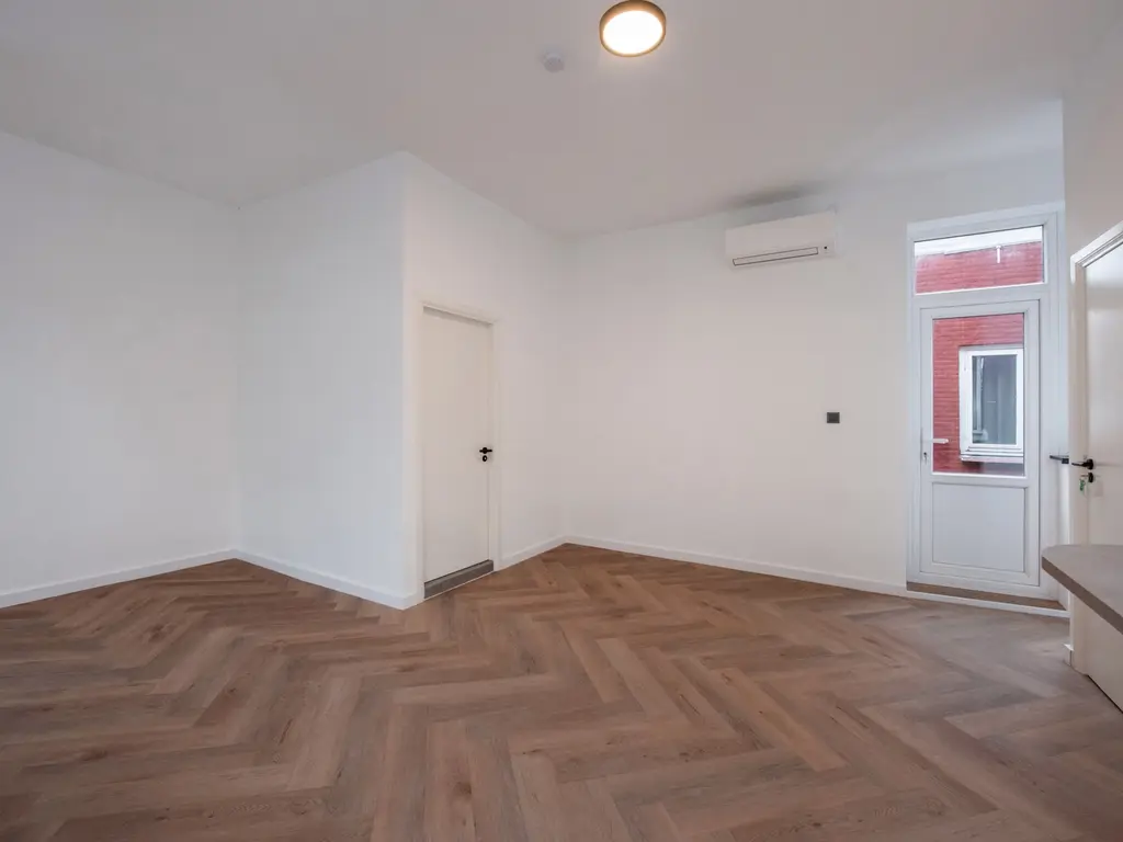 Glasblazerslaan 1, 'S-GRAVENHAGE