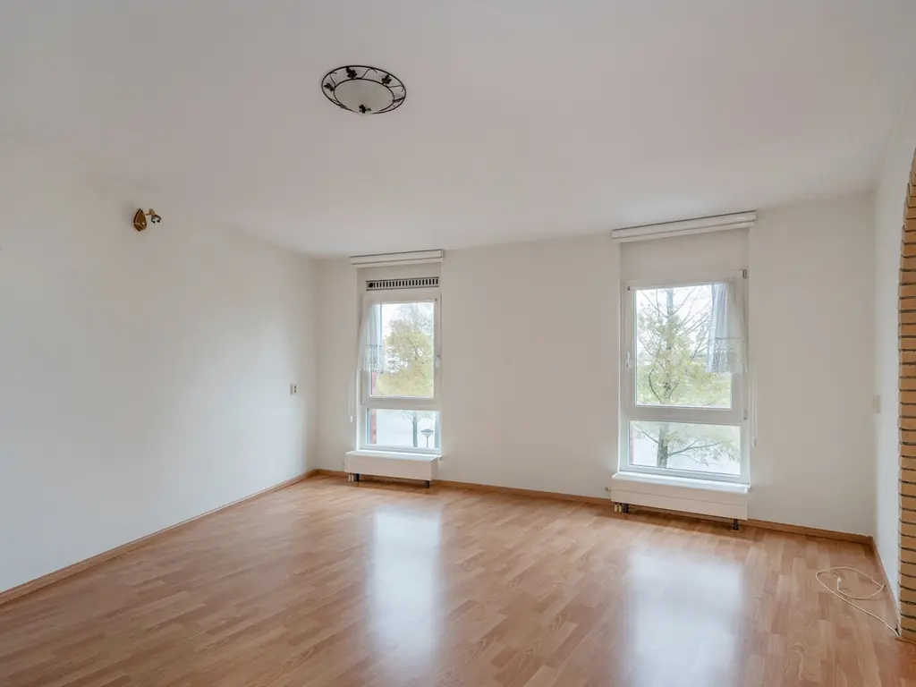 Praagsingel 97, 'S-GRAVENHAGE