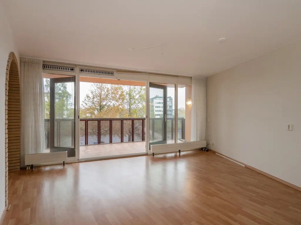 Praagsingel 97, 'S-GRAVENHAGE