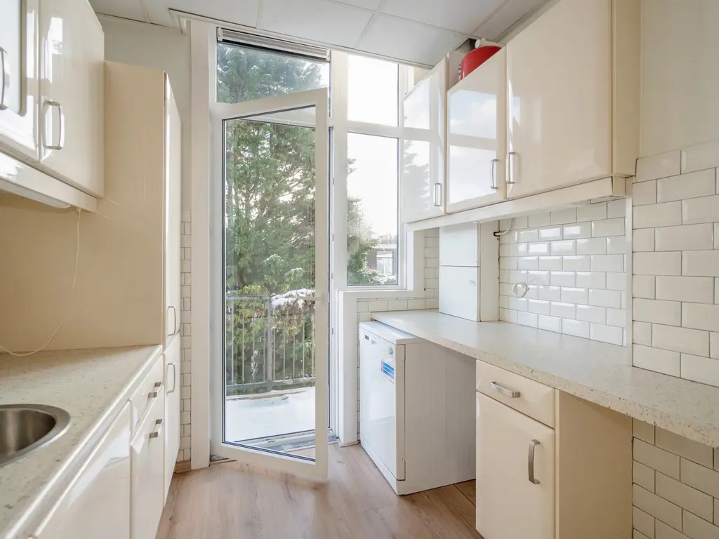 Caan van Necklaan 76, RIJSWIJK