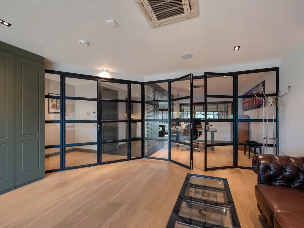 Prisma 28, 'S-Gravenhage