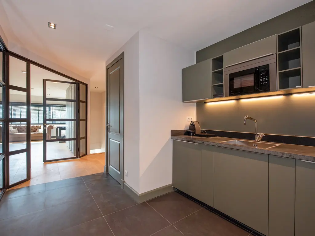 Prisma 28, 'S-Gravenhage