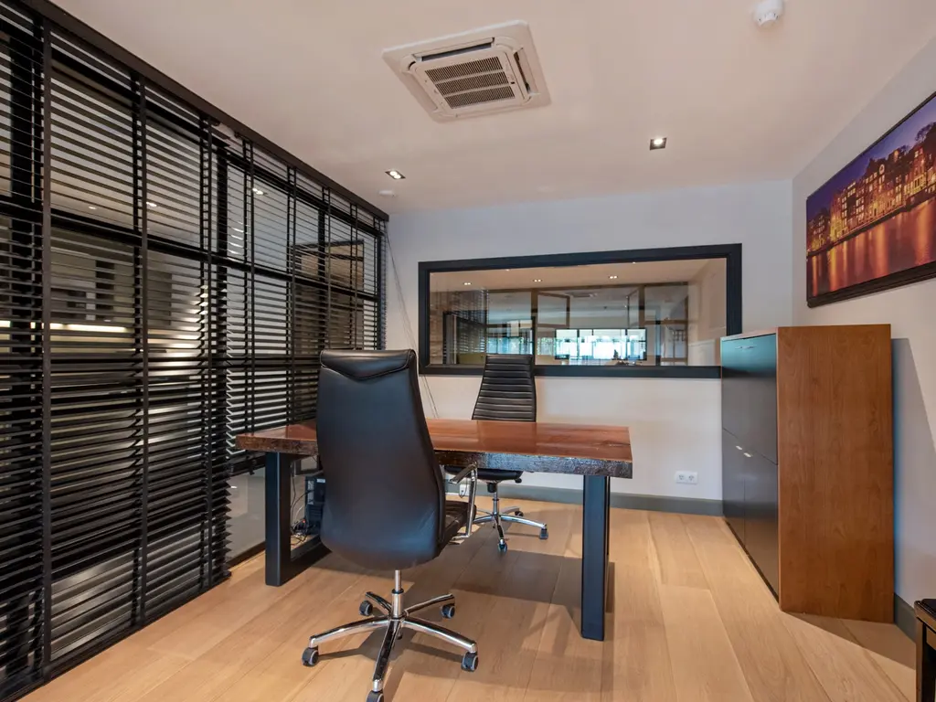 Prisma 28, 'S-Gravenhage