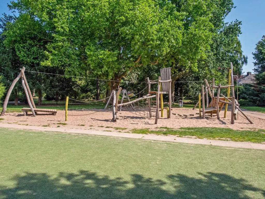 Sparrelaan 8, RIJSWIJK