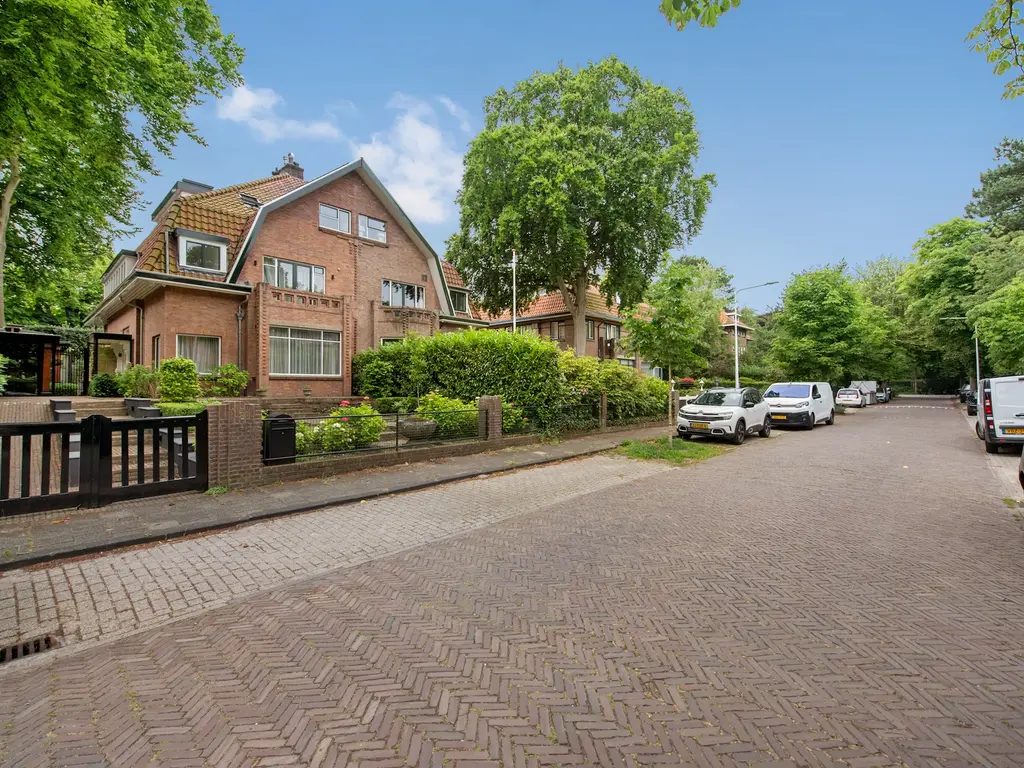 Van Bommellaan 8, WASSENAAR