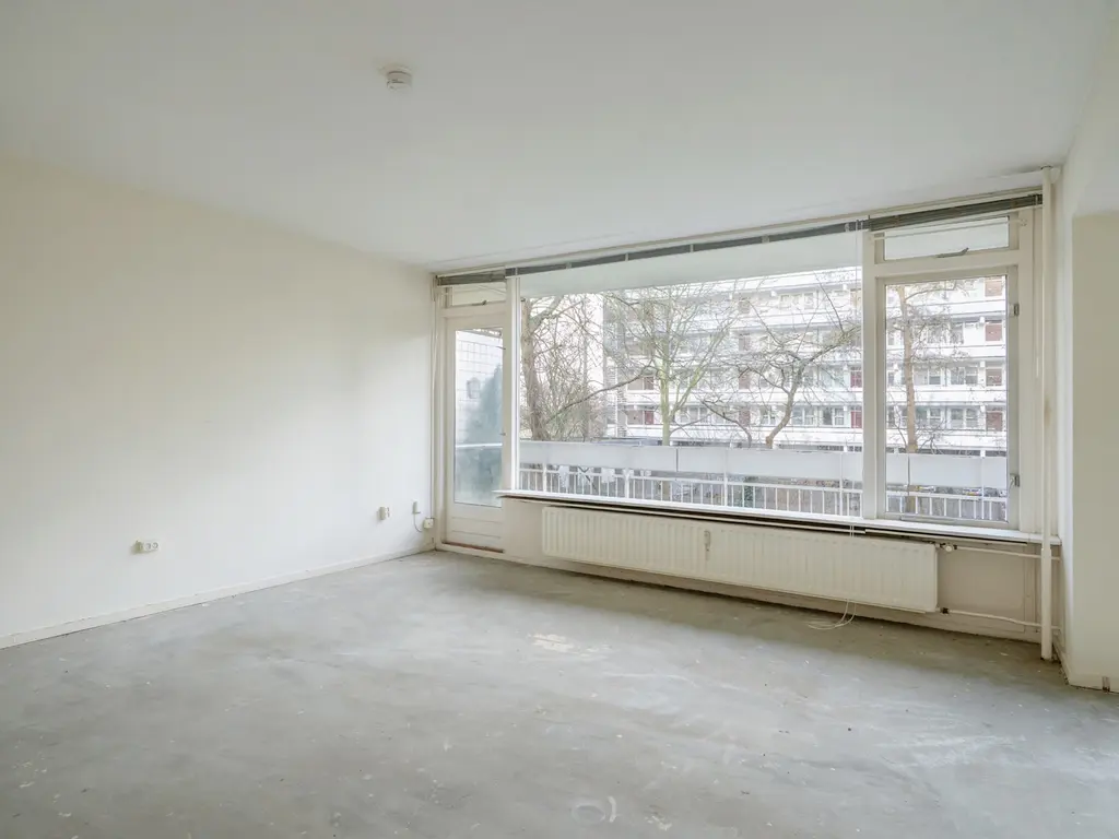 Isabellaland 844, 'S-GRAVENHAGE