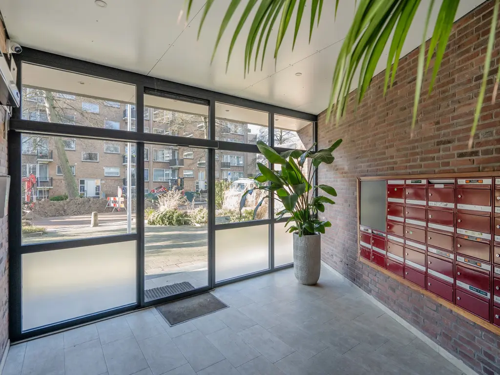 Isabellaland 844, 'S-GRAVENHAGE