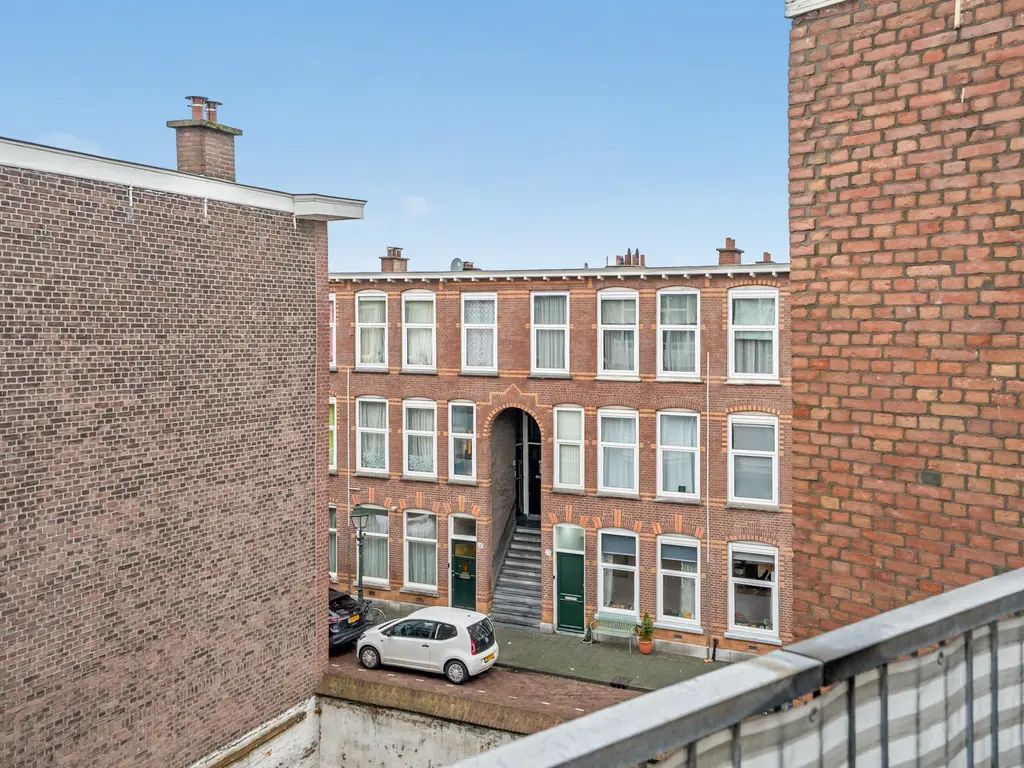 Valkenboslaan 245, 'S-GRAVENHAGE