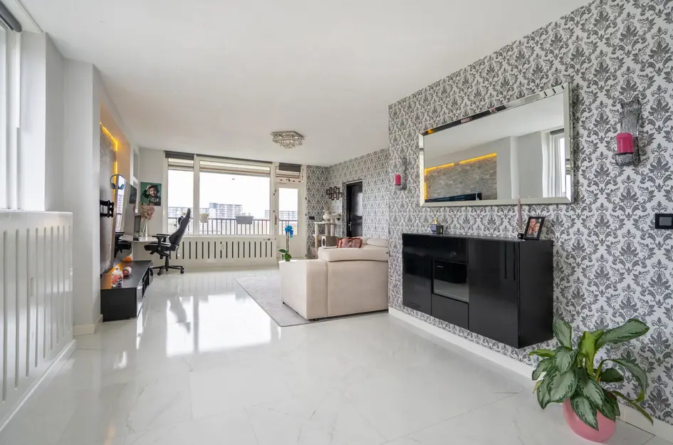 Hammarskjöldlaan 345