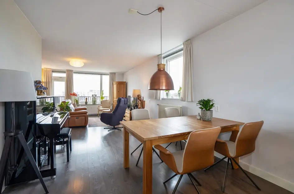 Hammarskjöldlaan 347