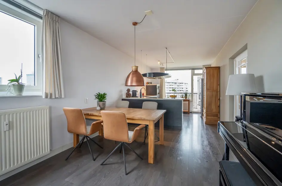 Hammarskjöldlaan 347