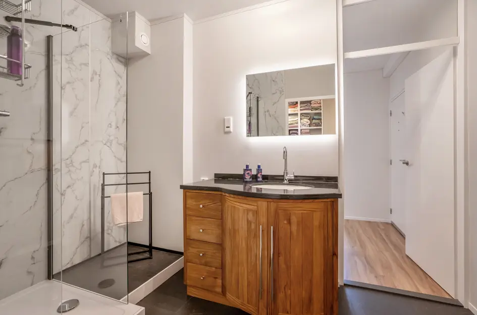 Hammarskjöldlaan 347