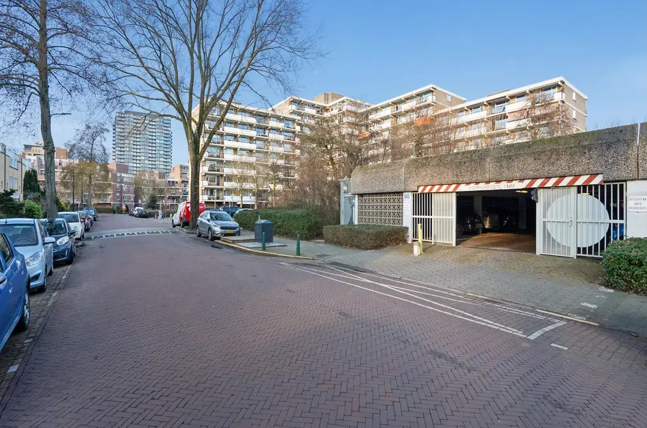 Hammarskjöldlaan 179