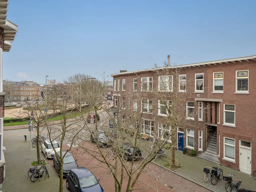 Pahudstraat 148, 'S-GRAVENHAGE
