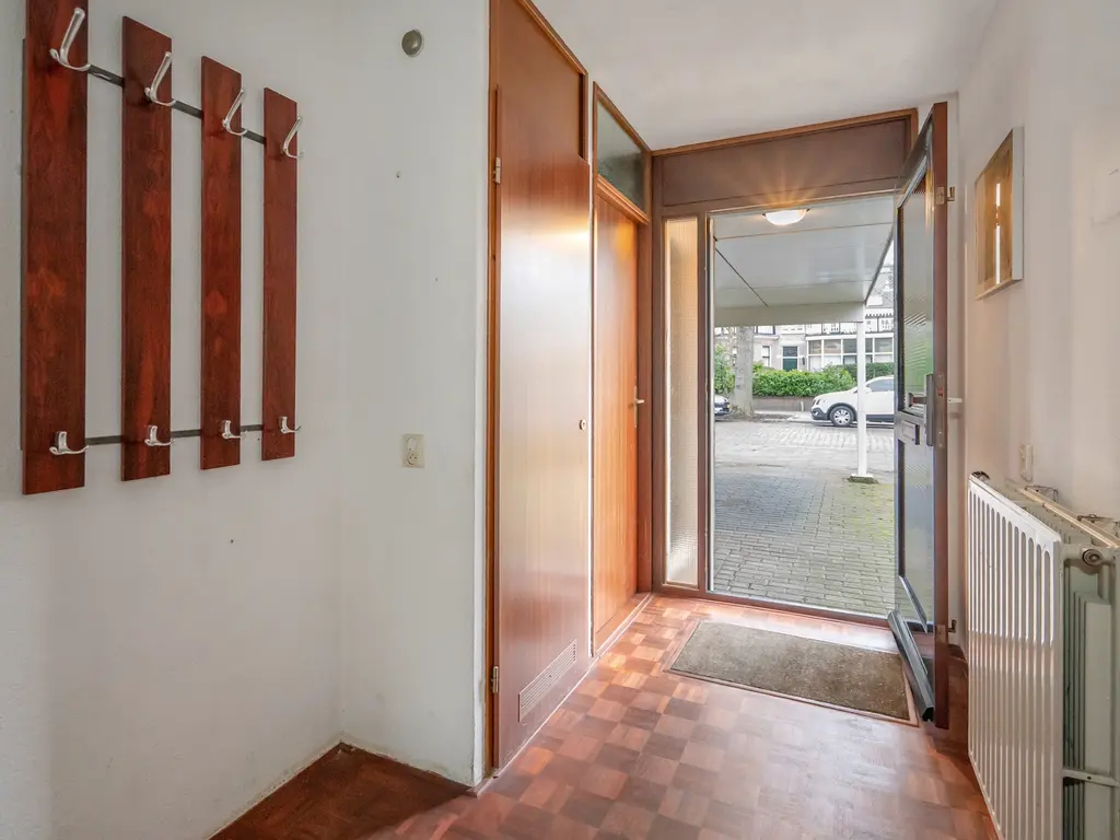 Oosteinde 60A, VOORBURG