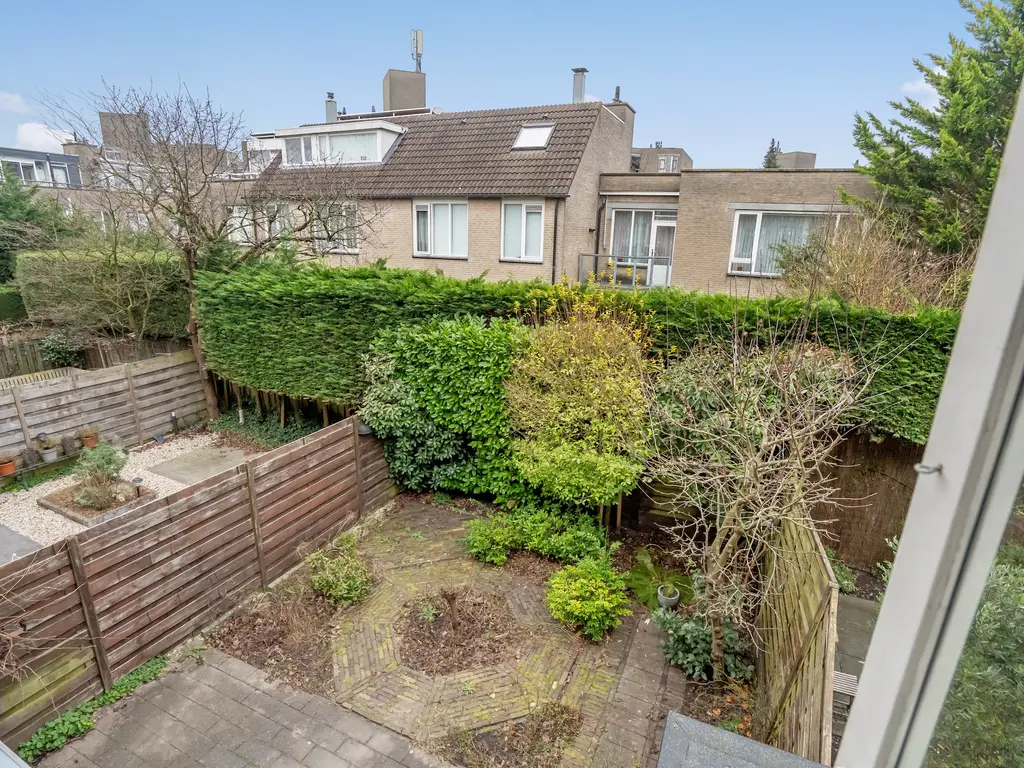 Oosteinde 60A, VOORBURG